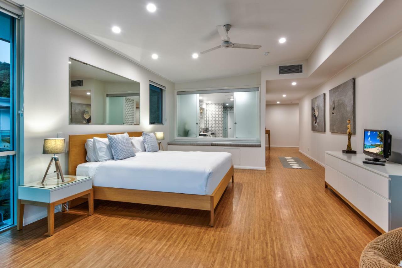 Pavillions Penthouse 25 - Luxury Waterfront Apartment With Private Roof Top Pool And Buggy Đảo Hamilton Ngoại thất bức ảnh