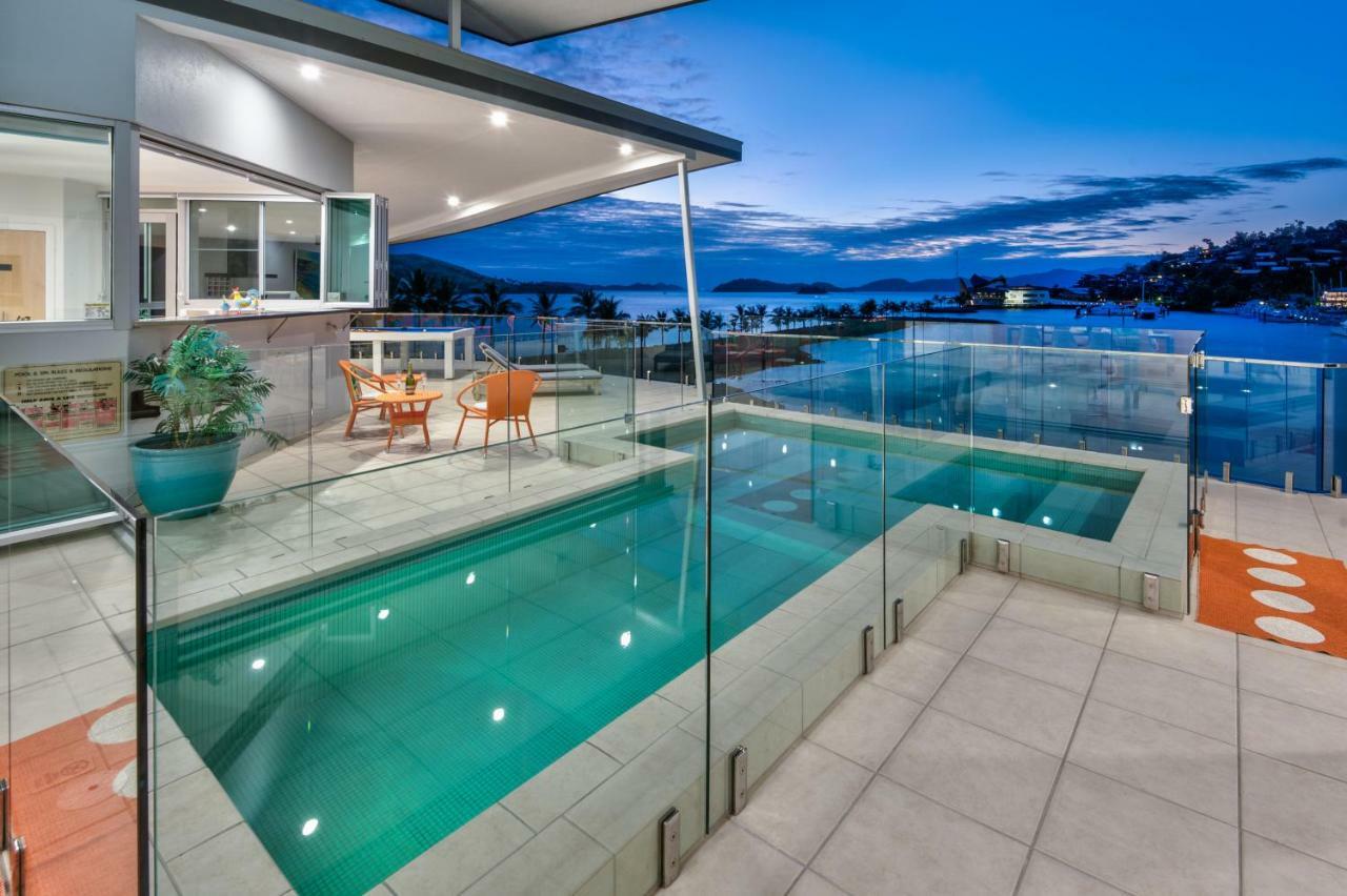 Pavillions Penthouse 25 - Luxury Waterfront Apartment With Private Roof Top Pool And Buggy Đảo Hamilton Ngoại thất bức ảnh