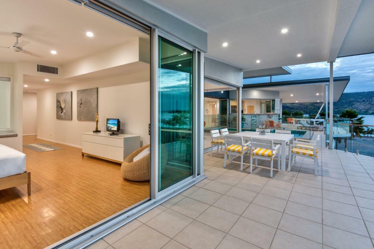 Pavillions Penthouse 25 - Luxury Waterfront Apartment With Private Roof Top Pool And Buggy Đảo Hamilton Ngoại thất bức ảnh