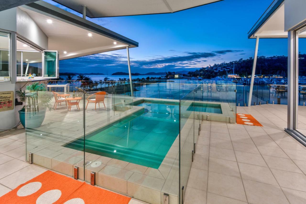 Pavillions Penthouse 25 - Luxury Waterfront Apartment With Private Roof Top Pool And Buggy Đảo Hamilton Ngoại thất bức ảnh