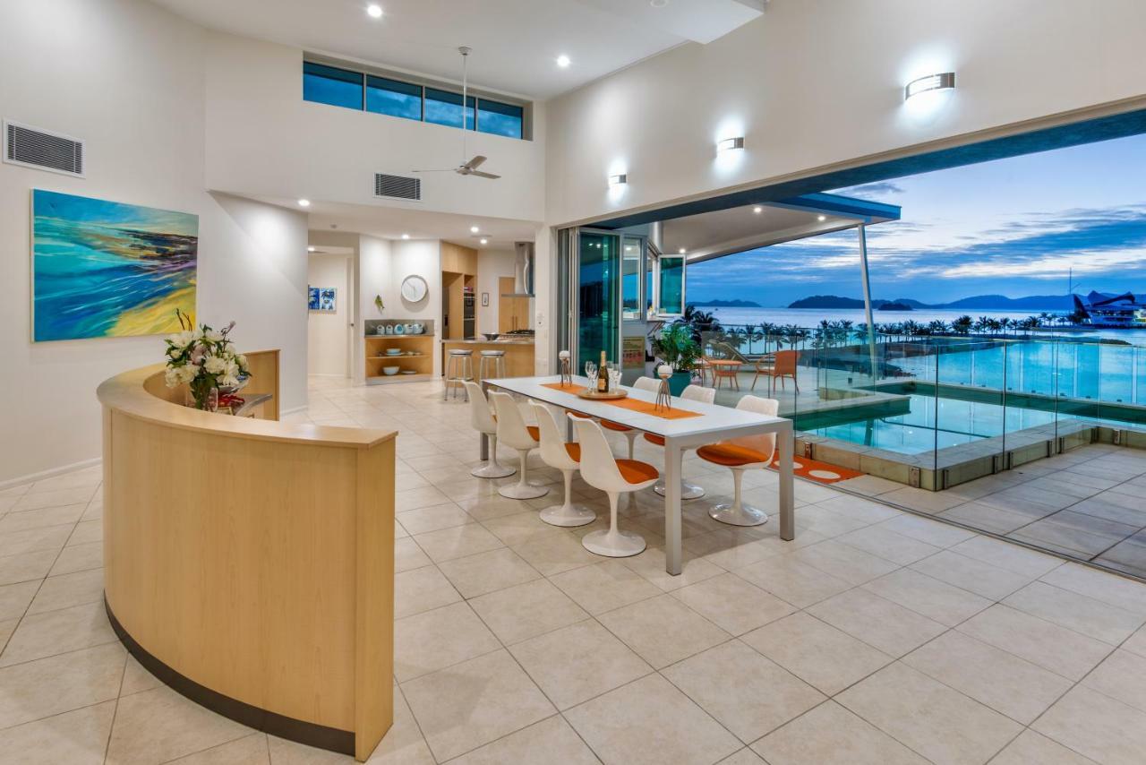 Pavillions Penthouse 25 - Luxury Waterfront Apartment With Private Roof Top Pool And Buggy Đảo Hamilton Ngoại thất bức ảnh